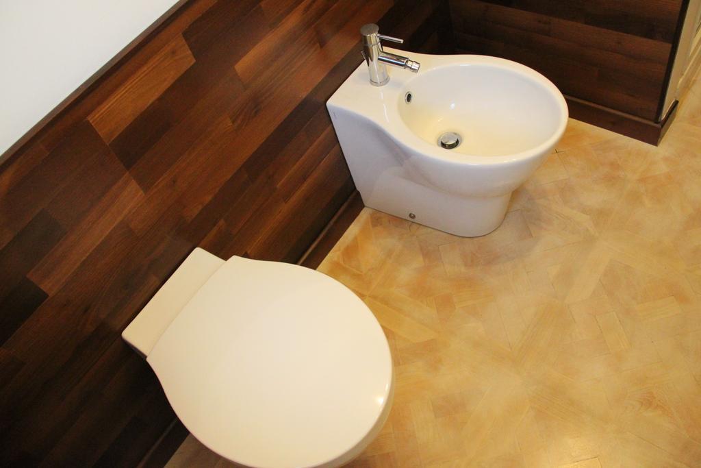 Apartment La Mansarda Di Legno Turin