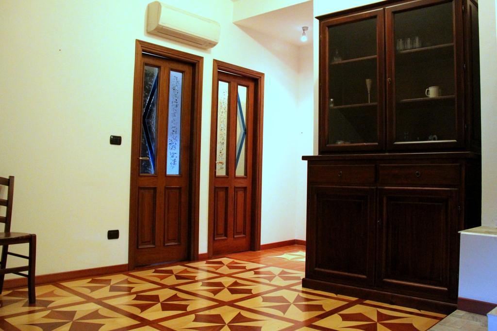 La Mansarda Di Legno Apartment Turin